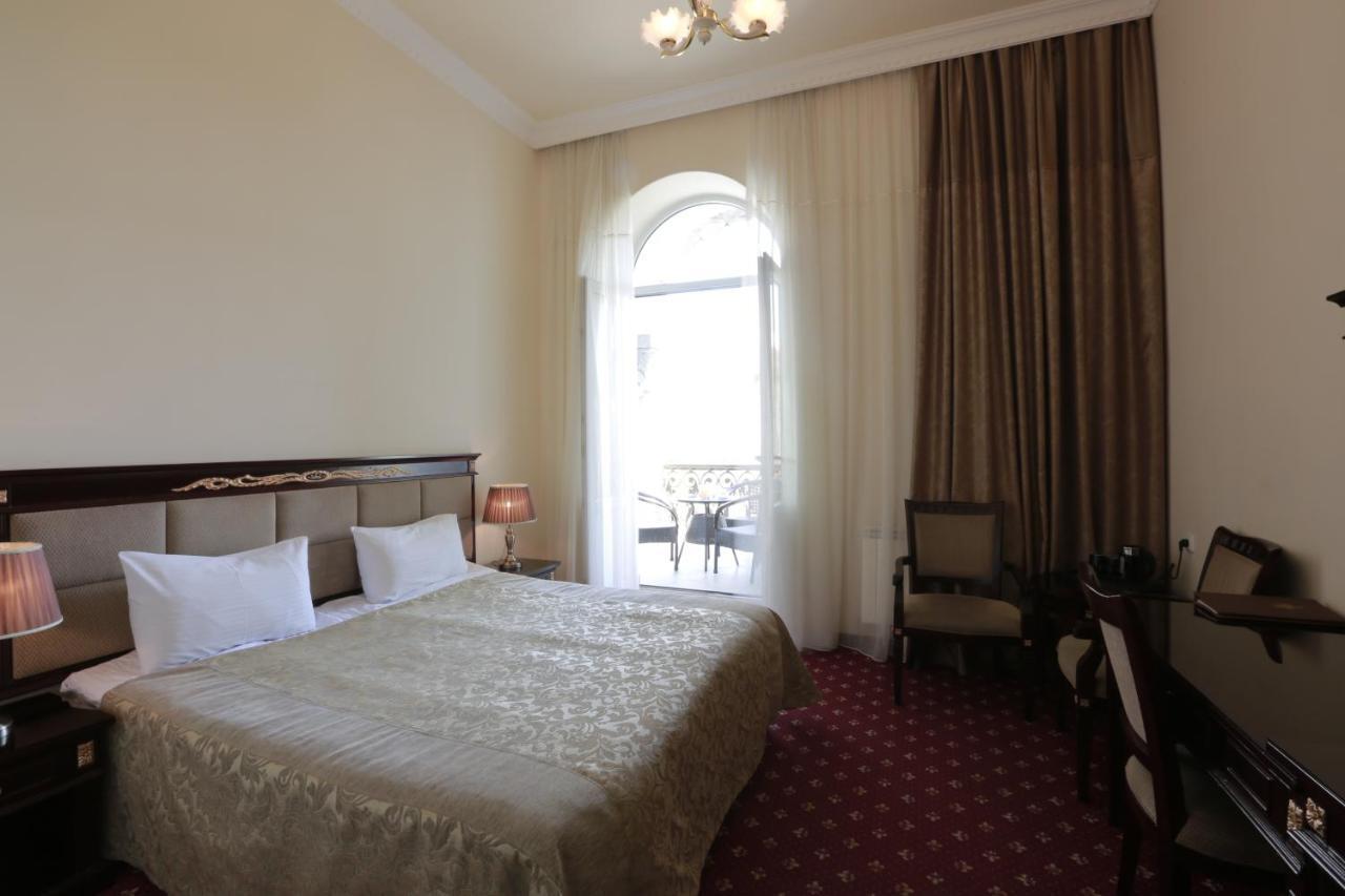 Jermuk Olympia Sanatorium Hotel ภายนอก รูปภาพ